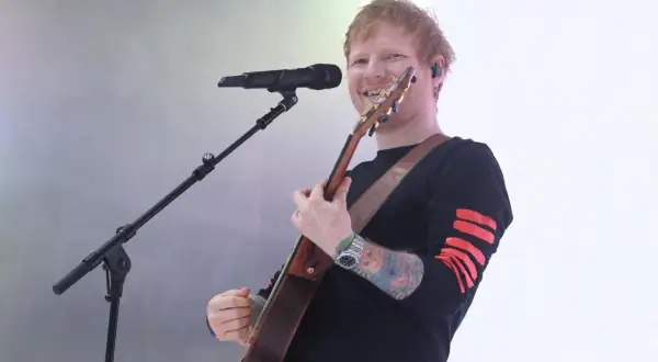 Ile trwa koncert Ed Sheerana w Warszawie? Sprawdź szczegóły!