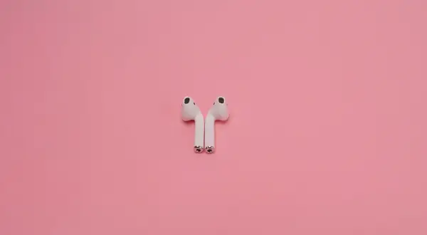 Jak sprawdzić autentyczność AirPods i uniknąć fałszywych produktów